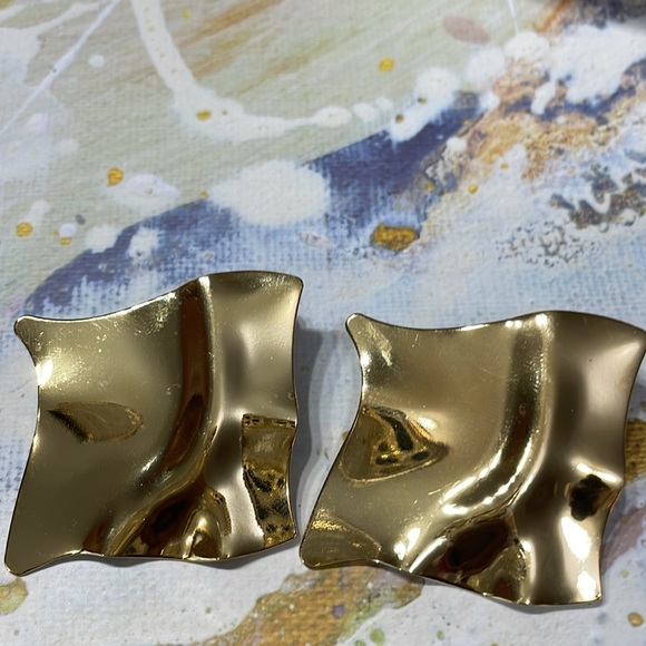 Large Gold Fold Square Large Earrings - Picture 10 of 11